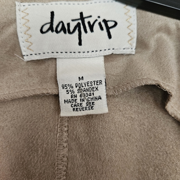 Cropped Jacket - Picture 2 of 2